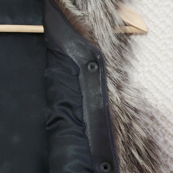 Natural Fur Vest! New! Never Worn!!! - Picture 4 of 7
